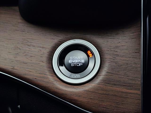 2025 Jeep Grand Cherokee L Summit 4x4