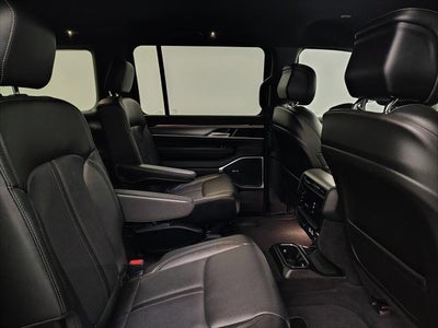 2025 Jeep Wagoneer L Series II 4x4