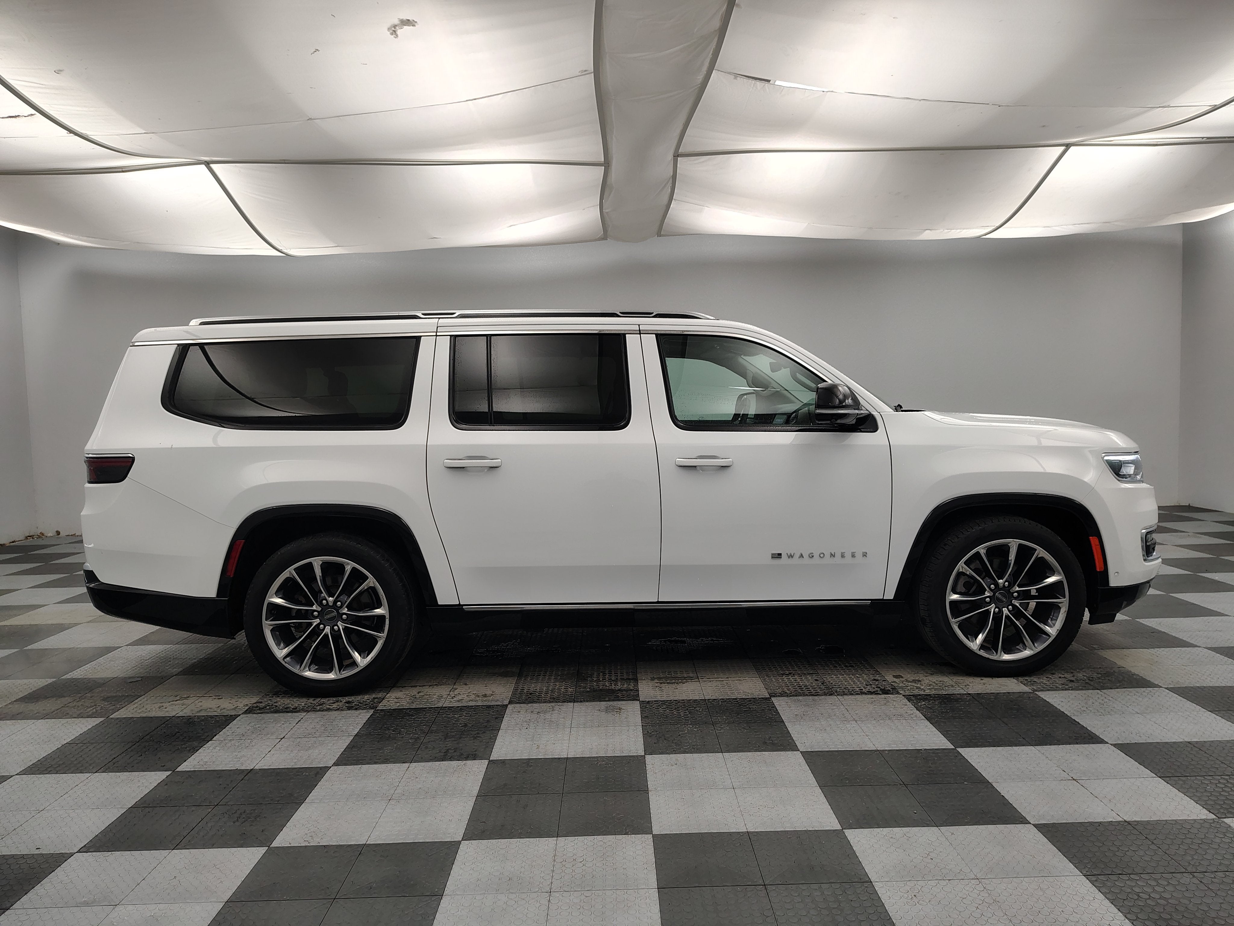 2024 Jeep Wagoneer L Series III