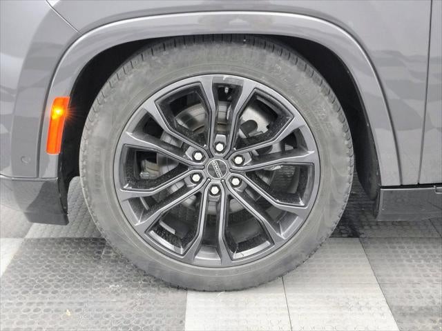 2024 Jeep Grand Wagoneer L Series III Obsidian 4x4