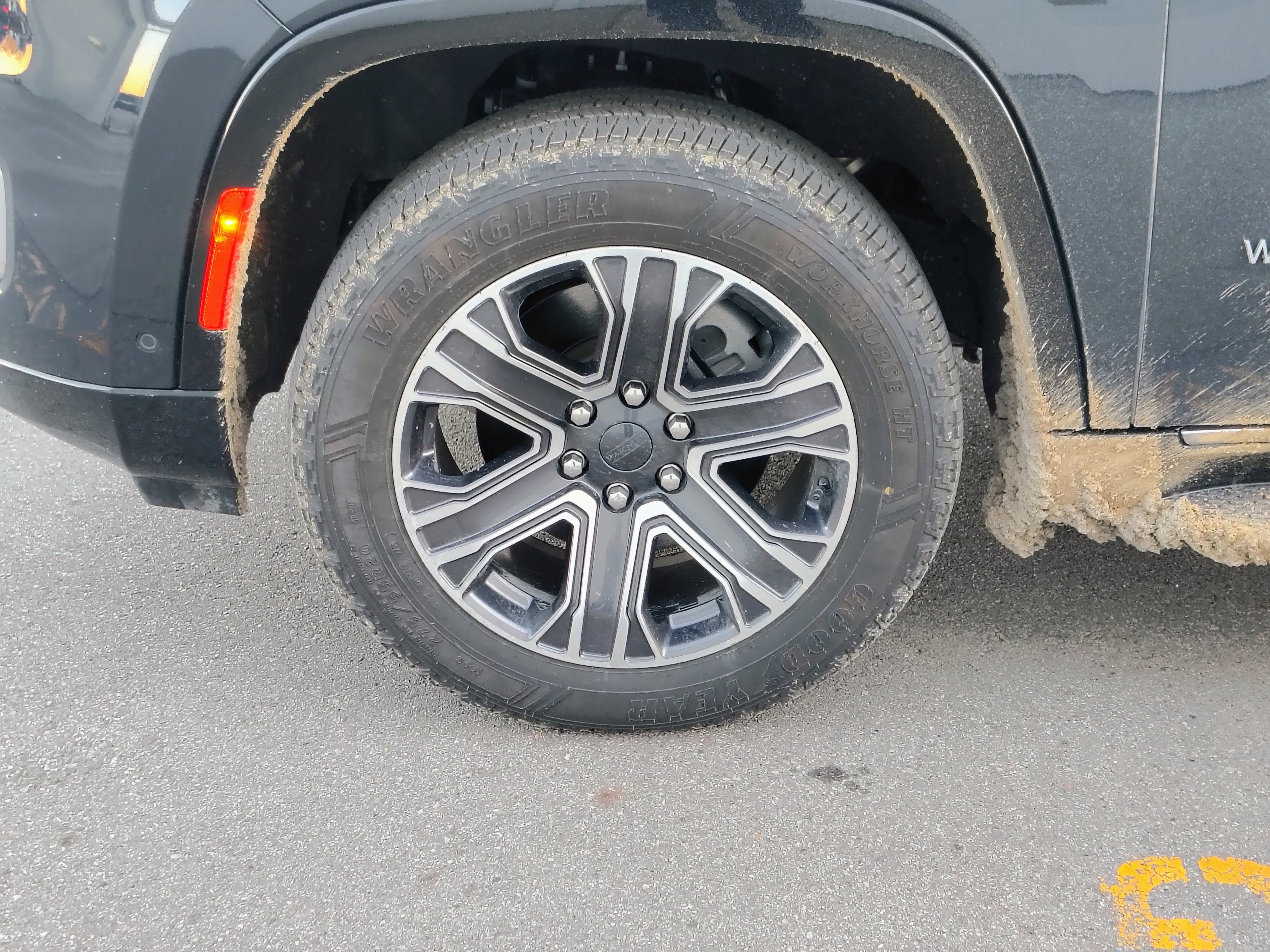 2024 Jeep Wagoneer Base