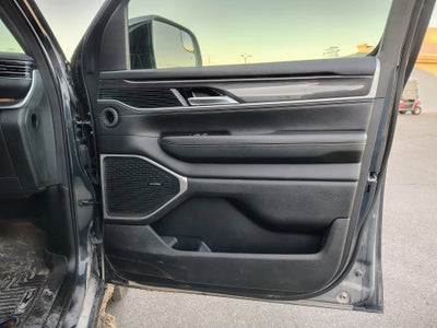 2024 Jeep Wagoneer Base