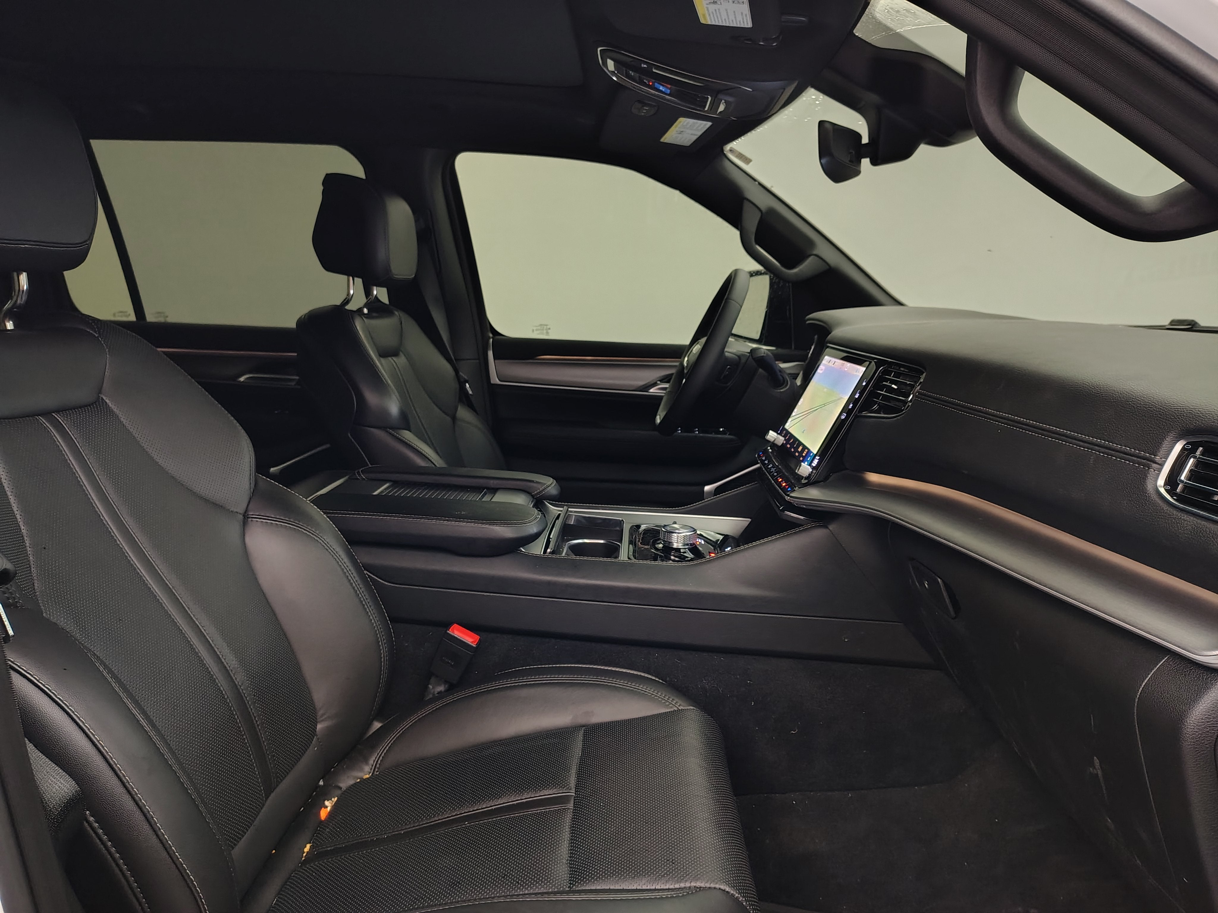 2026 Jeep Grand Wagoneer Base