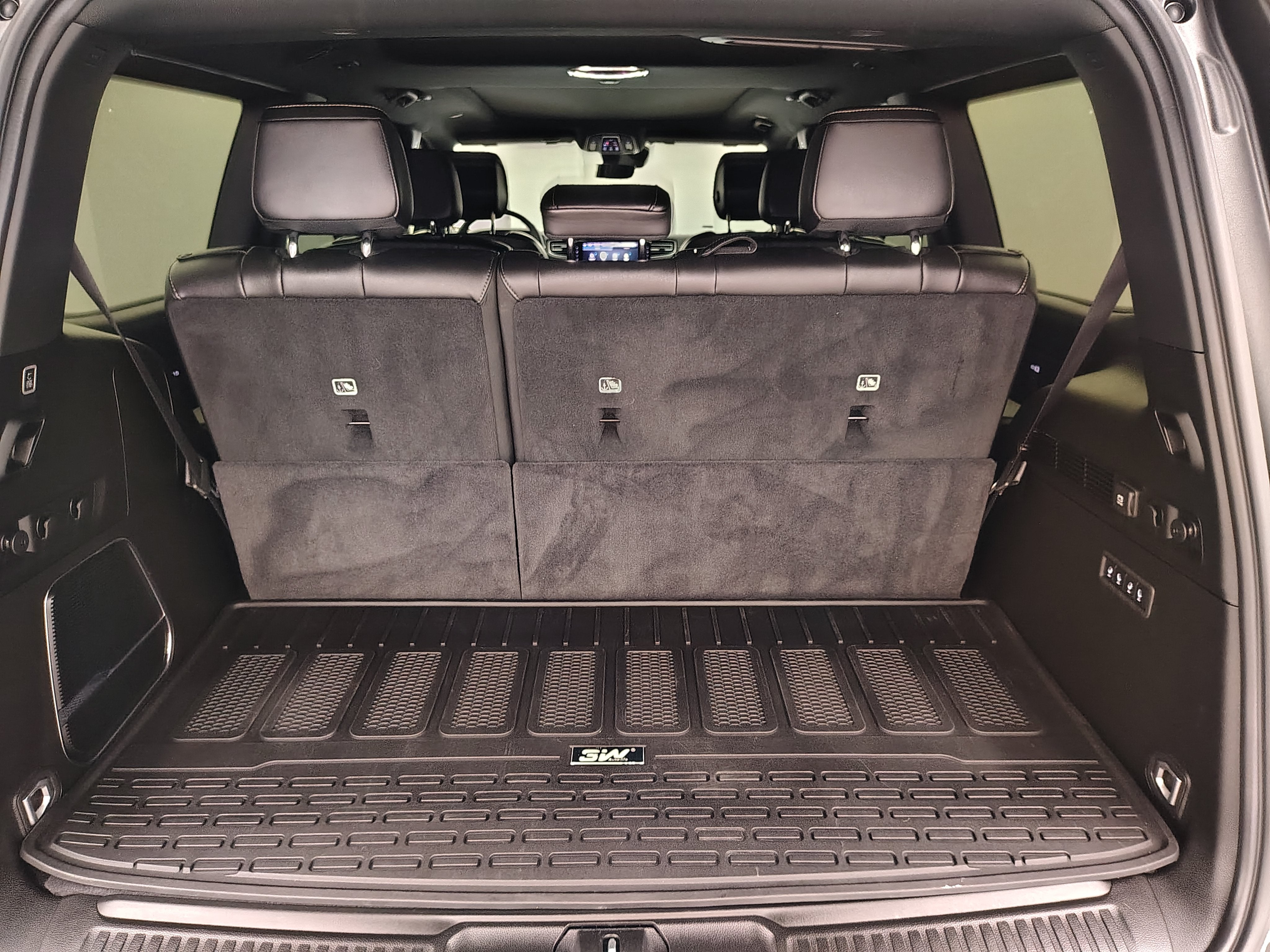 2026 Jeep Grand Wagoneer Base