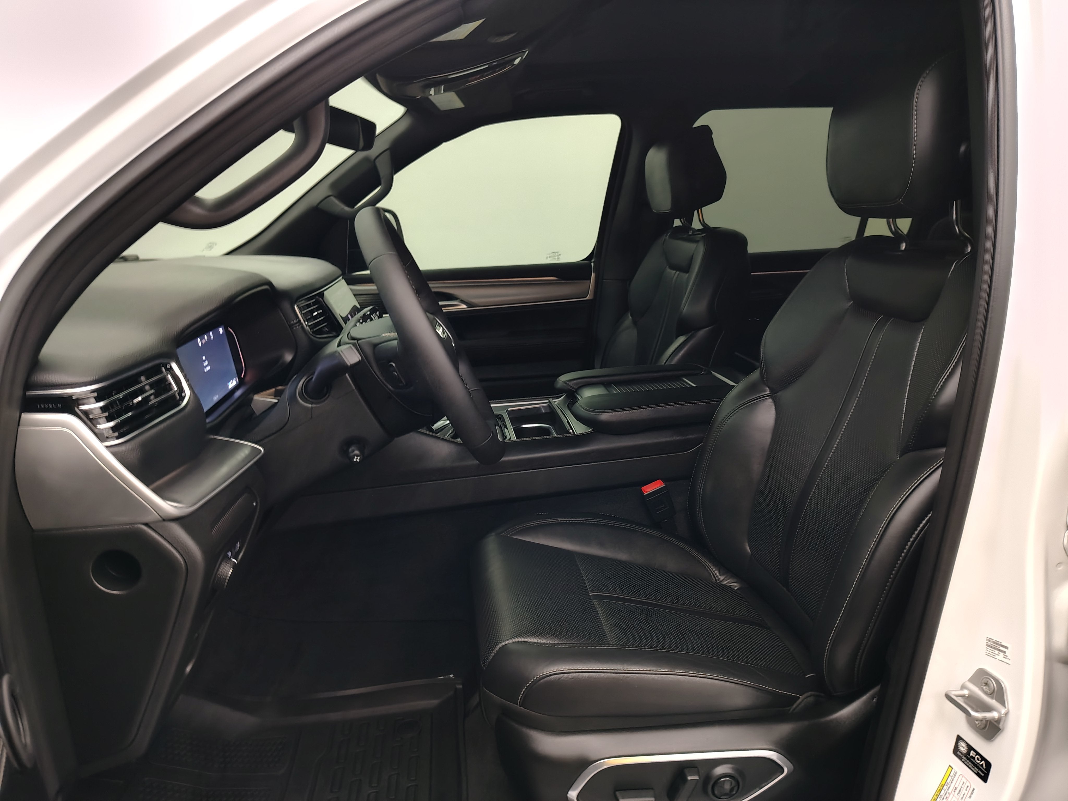 2026 Jeep Grand Wagoneer Base