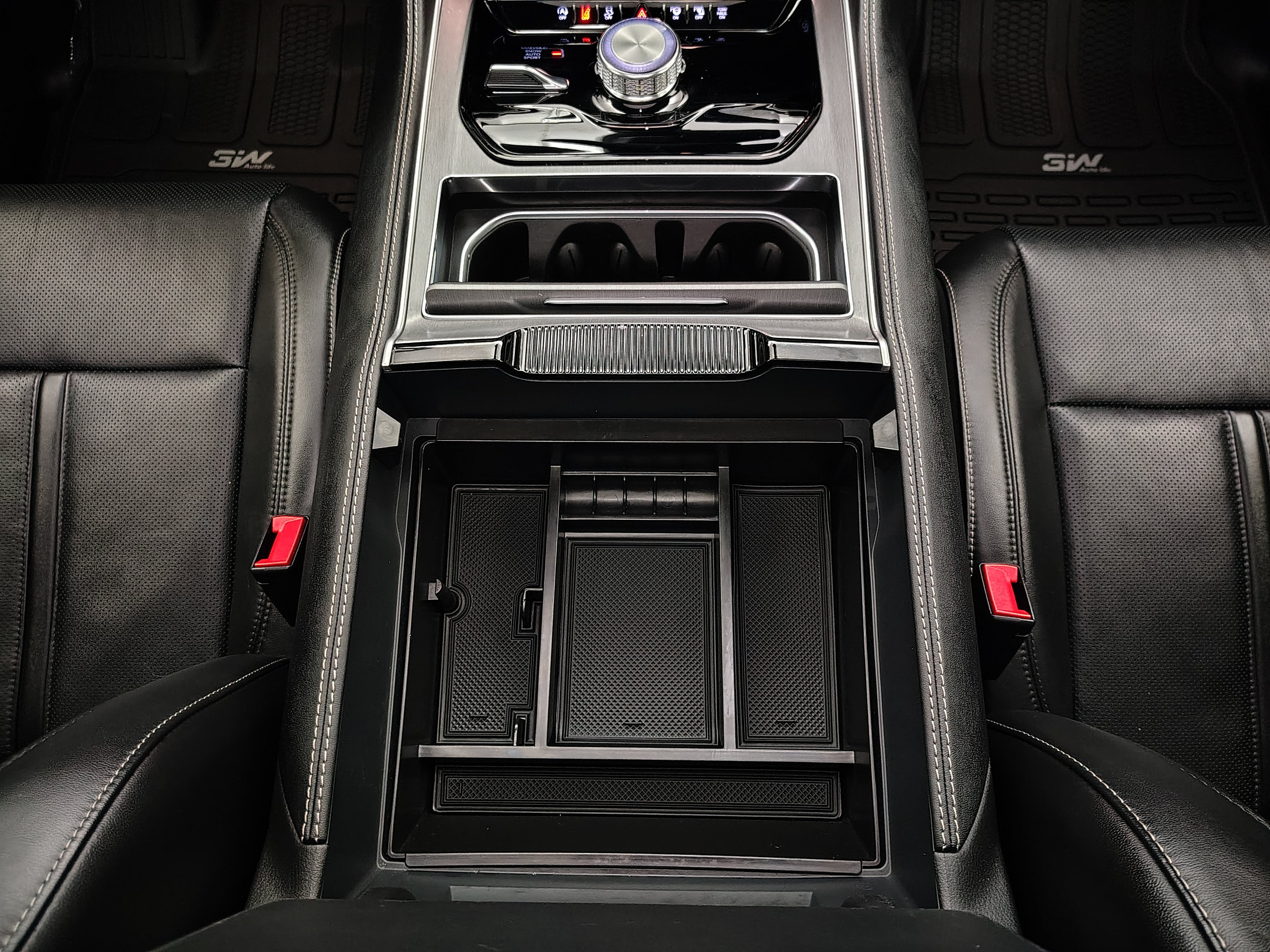 2026 Jeep Grand Wagoneer Base