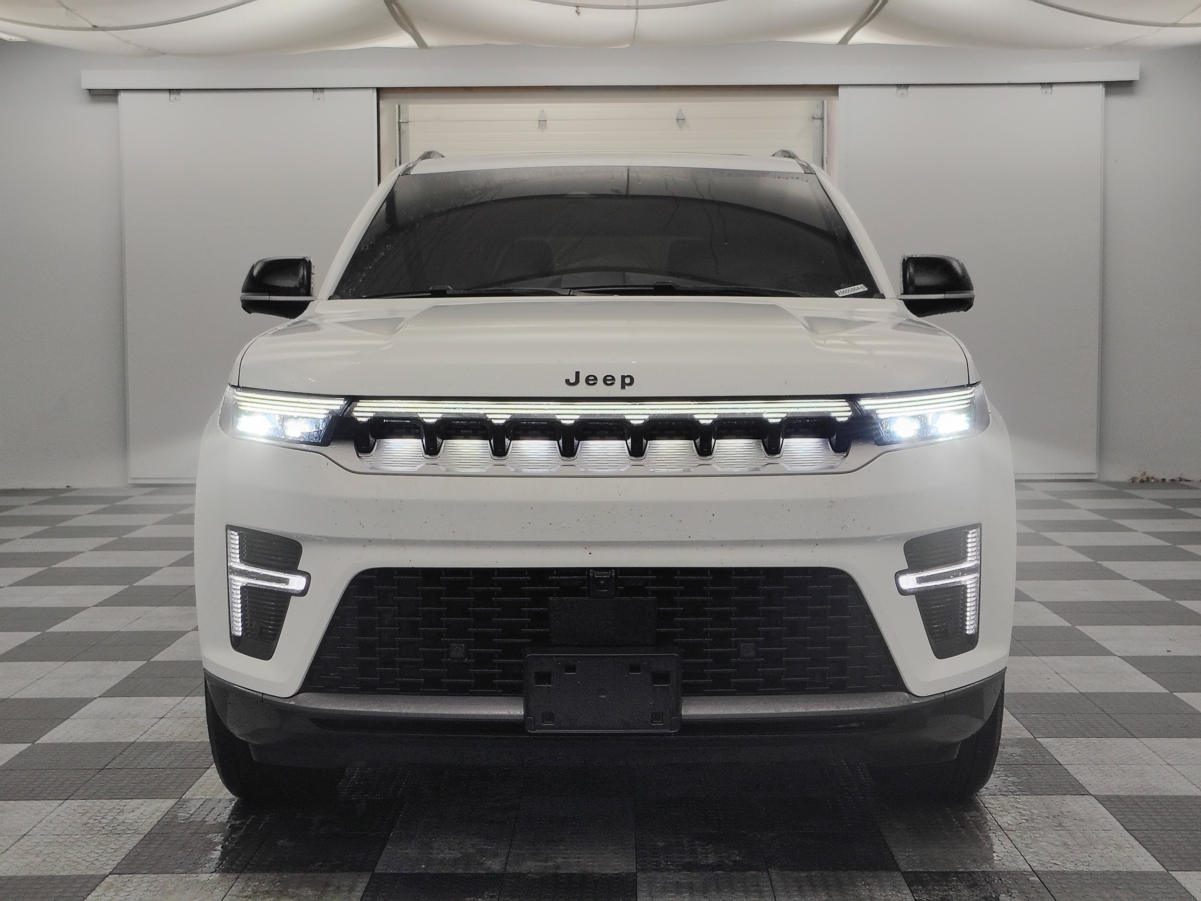 2026 Jeep Grand Wagoneer Base