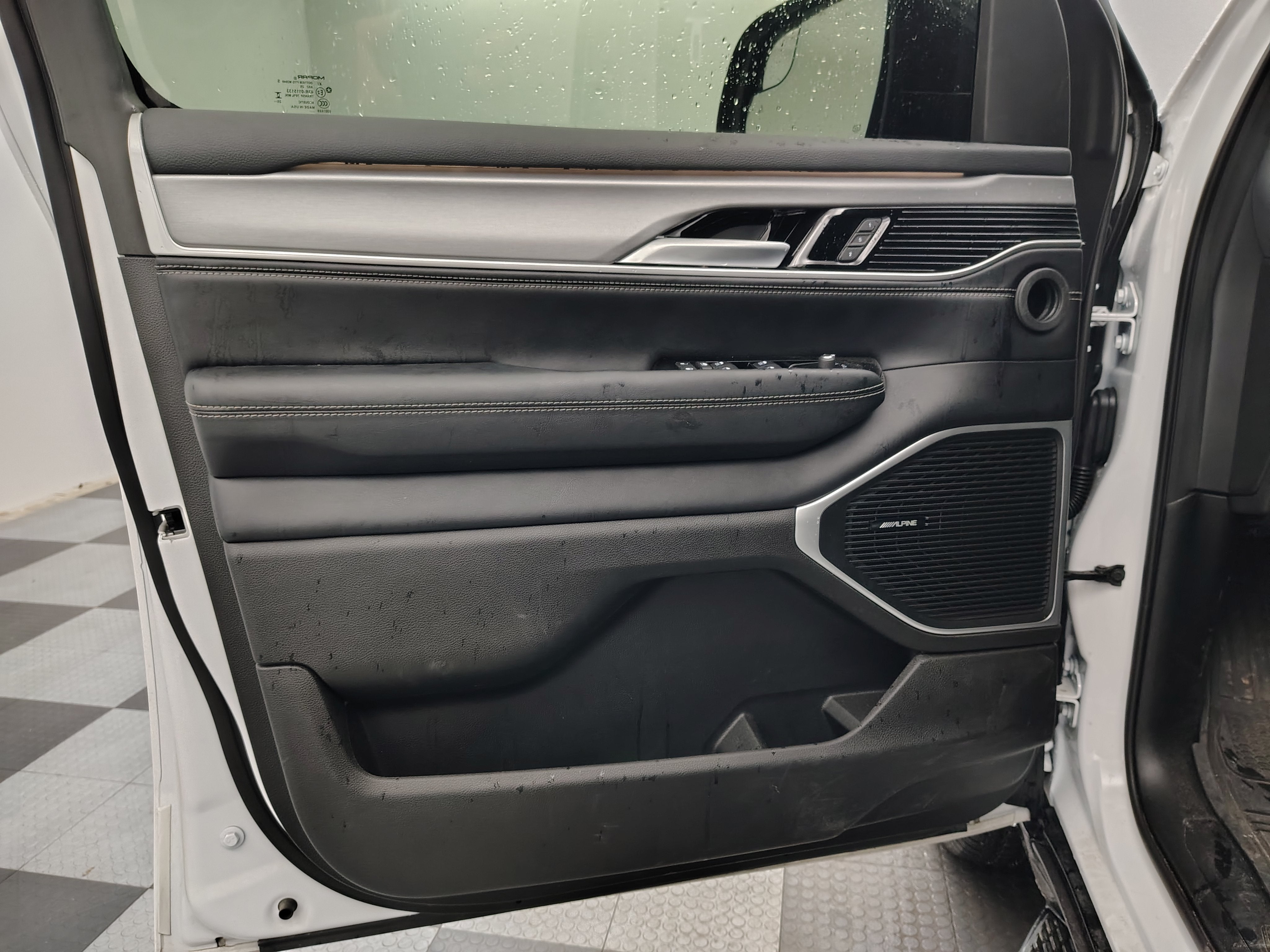 2026 Jeep Grand Wagoneer Base