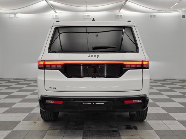 2026 Jeep Grand Wagoneer Base