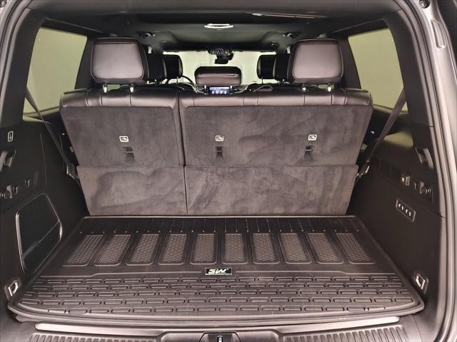 2026 Jeep Grand Wagoneer Base