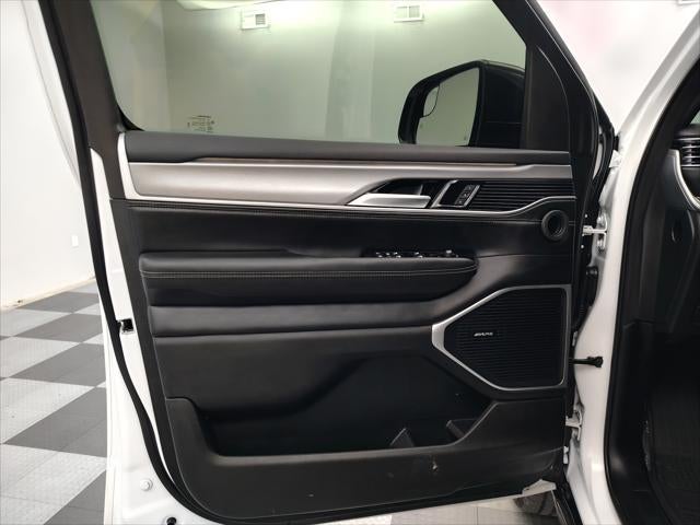 2026 Jeep Grand Wagoneer Base