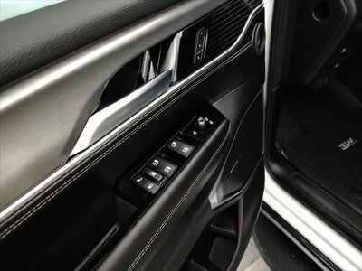 2026 Jeep Grand Wagoneer Base