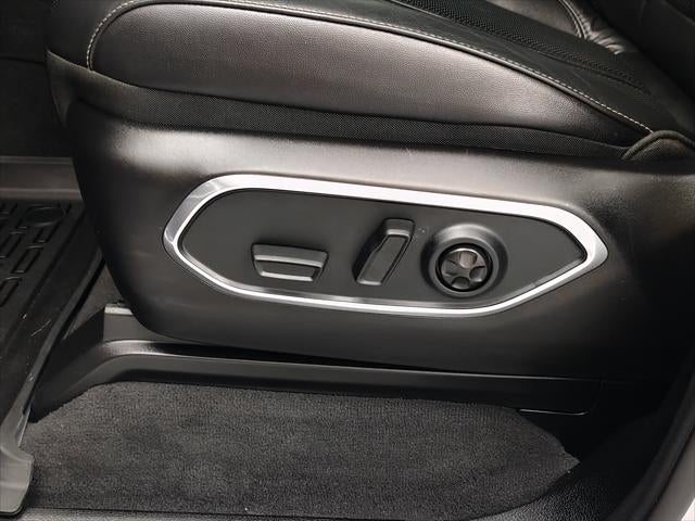 2026 Jeep Grand Wagoneer Base
