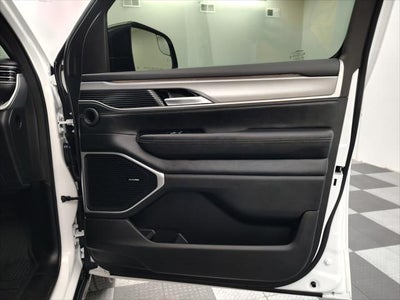 2026 Jeep Grand Wagoneer Base