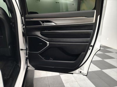 2026 Jeep Grand Wagoneer Base