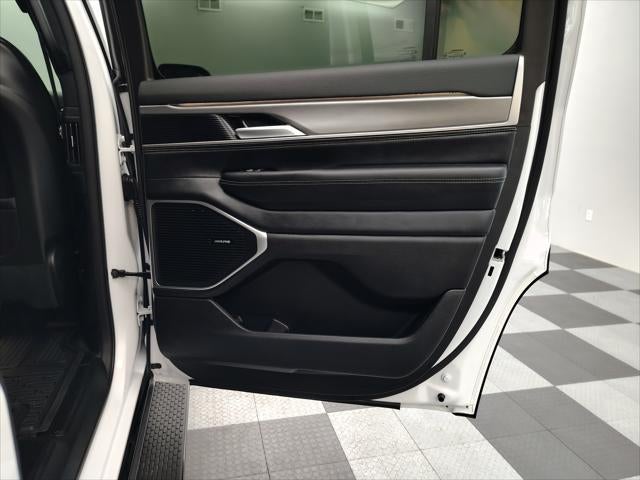 2026 Jeep Grand Wagoneer Base