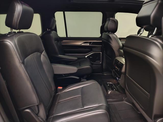 2026 Jeep Grand Wagoneer Base