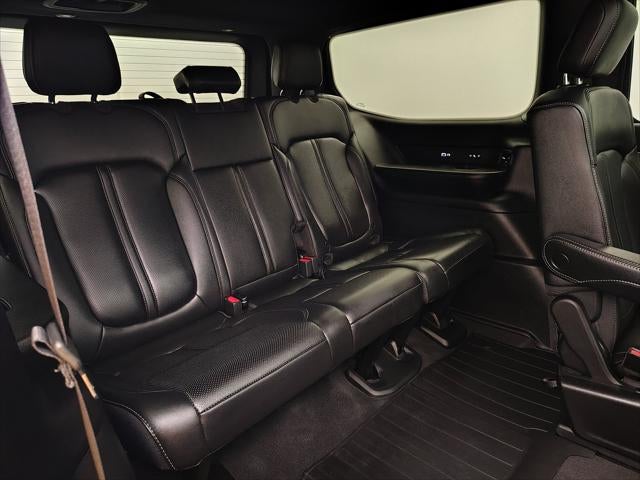 2026 Jeep Grand Wagoneer Base