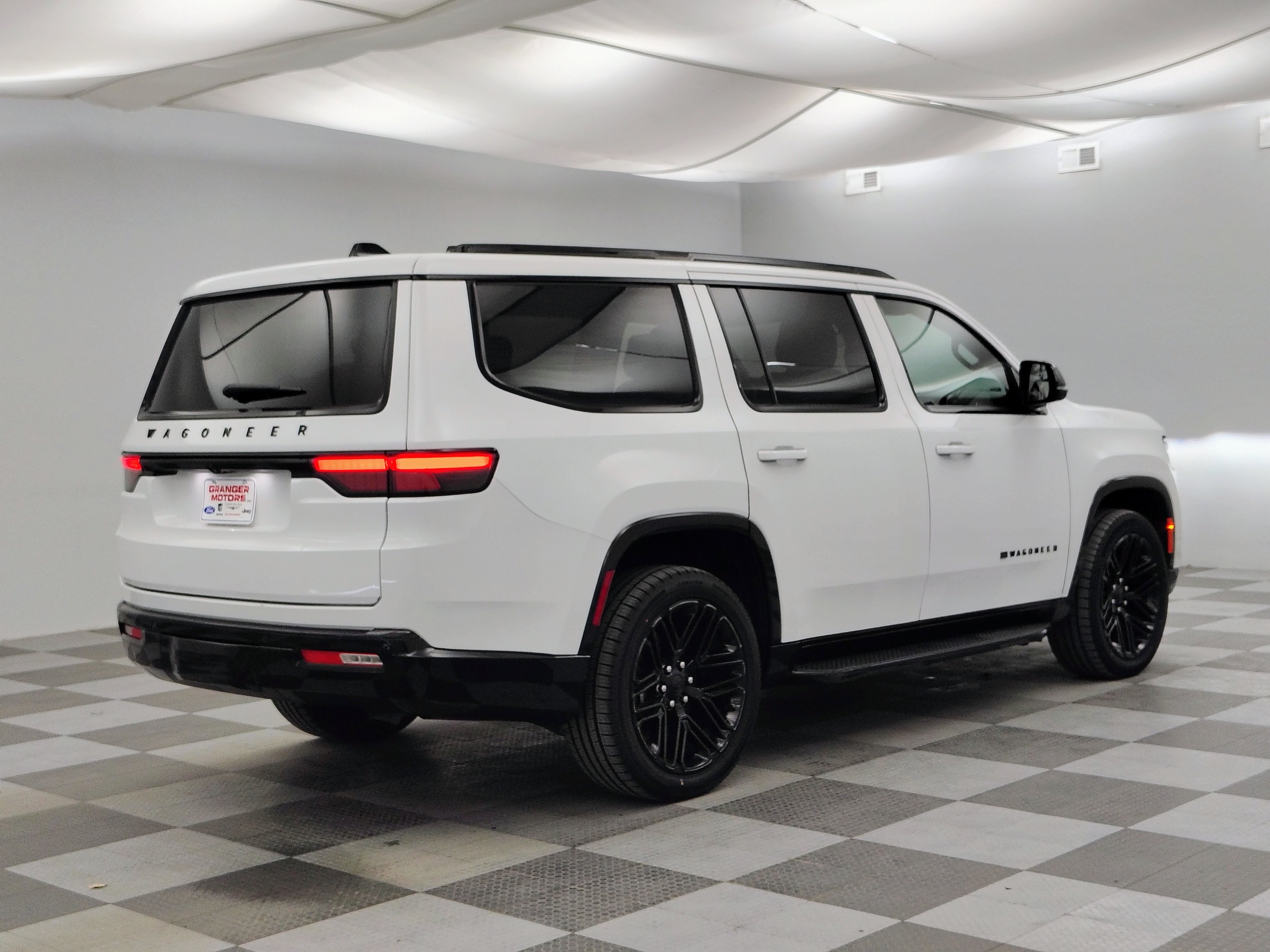 2024 Jeep Wagoneer Series II Carbide