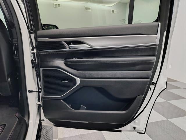 2024 Jeep Wagoneer Series II Carbide