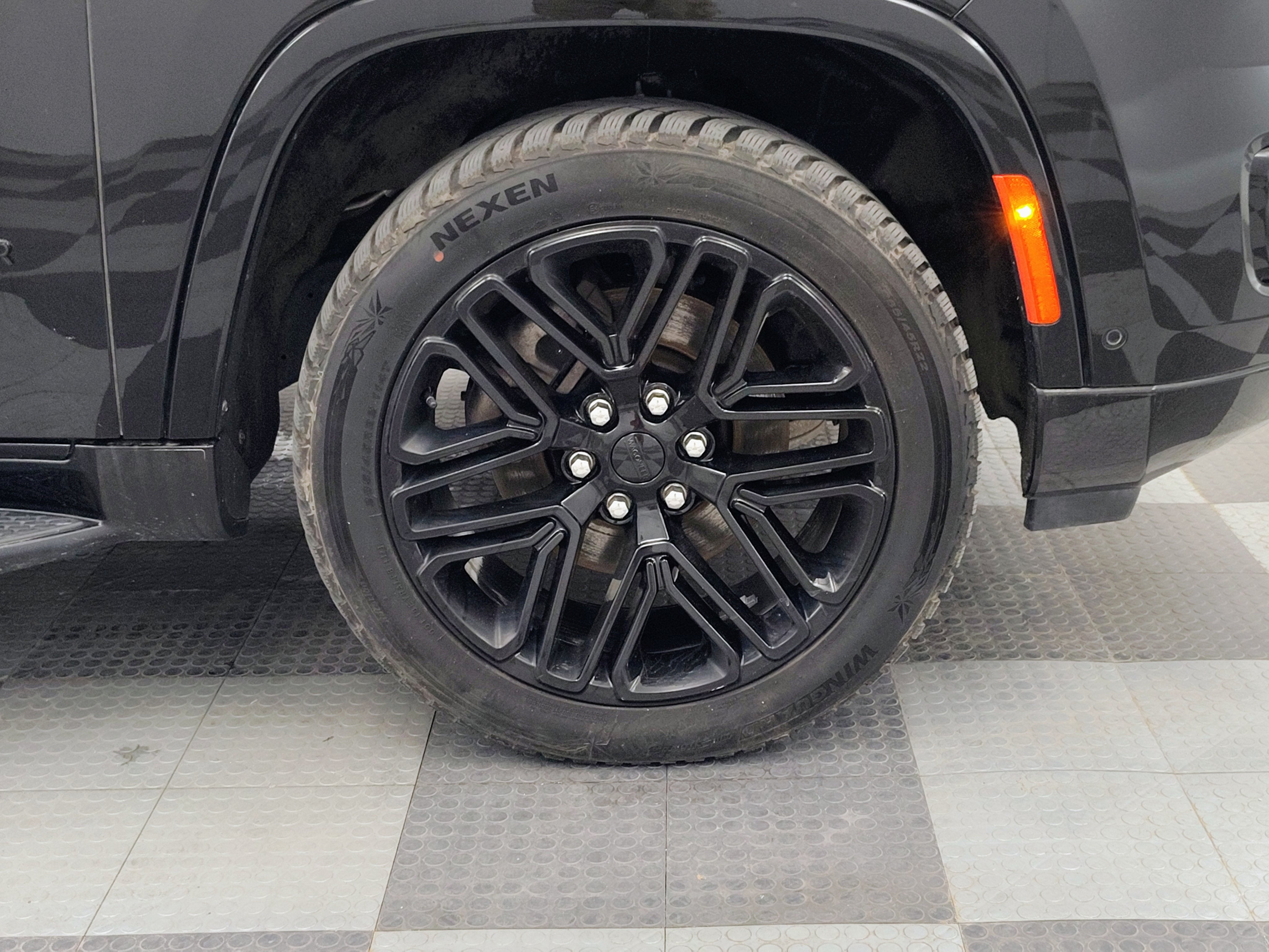 2024 Jeep Wagoneer Series II Carbide