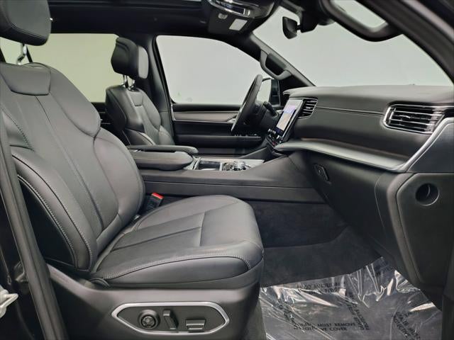 2024 Jeep Wagoneer Series II Carbide