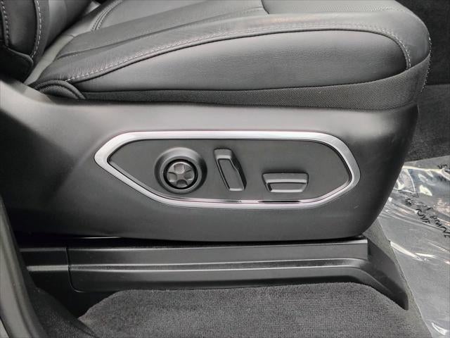 2024 Jeep Wagoneer Series II Carbide
