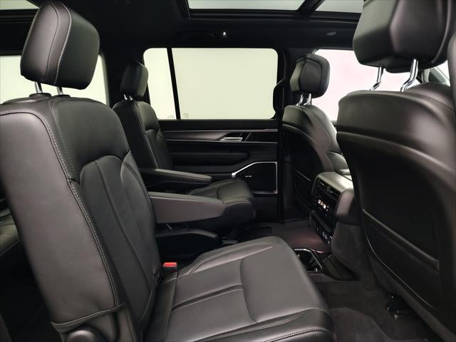 2024 Jeep Wagoneer Series II Carbide