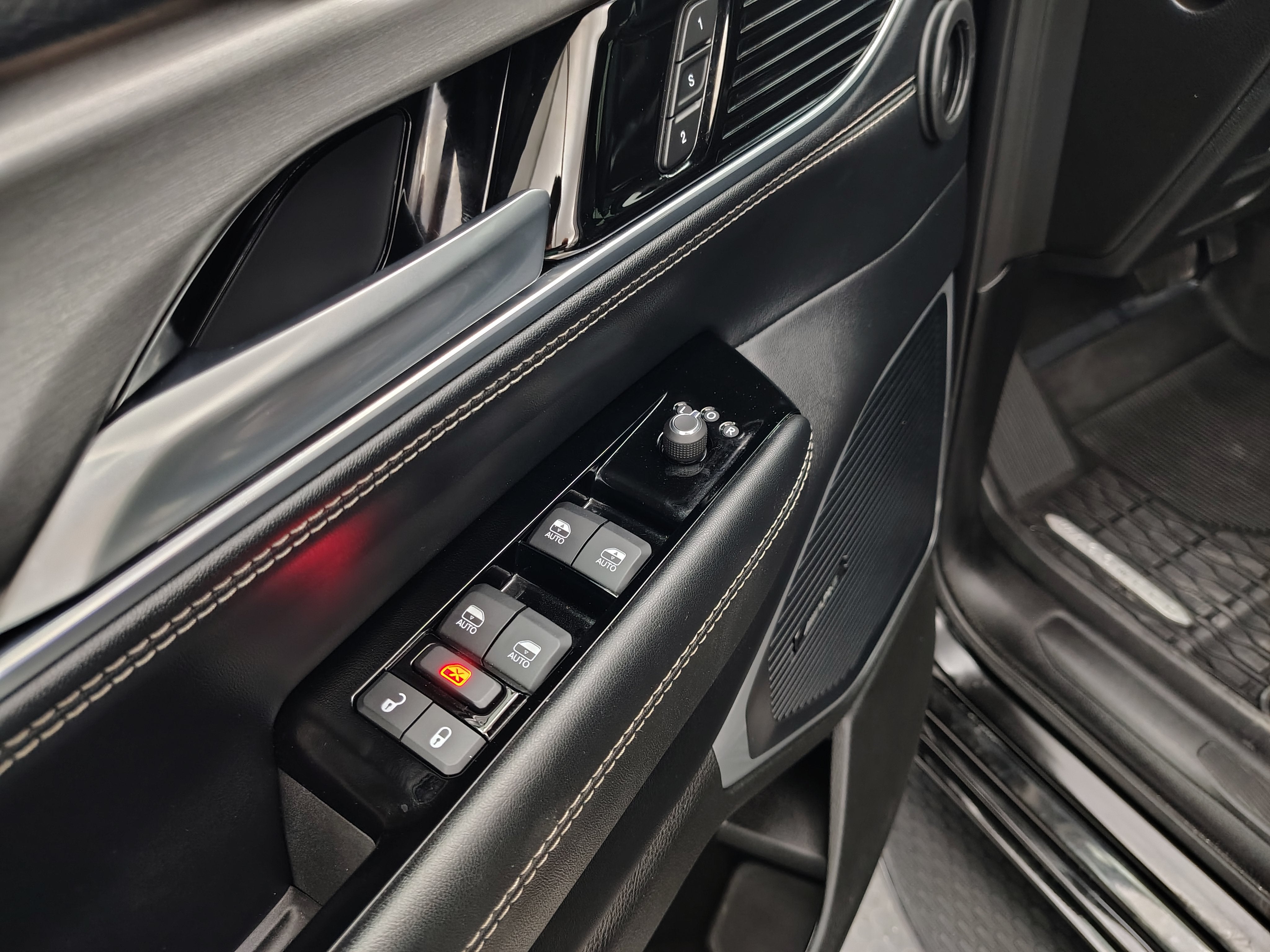 2024 Jeep Wagoneer Series II Carbide