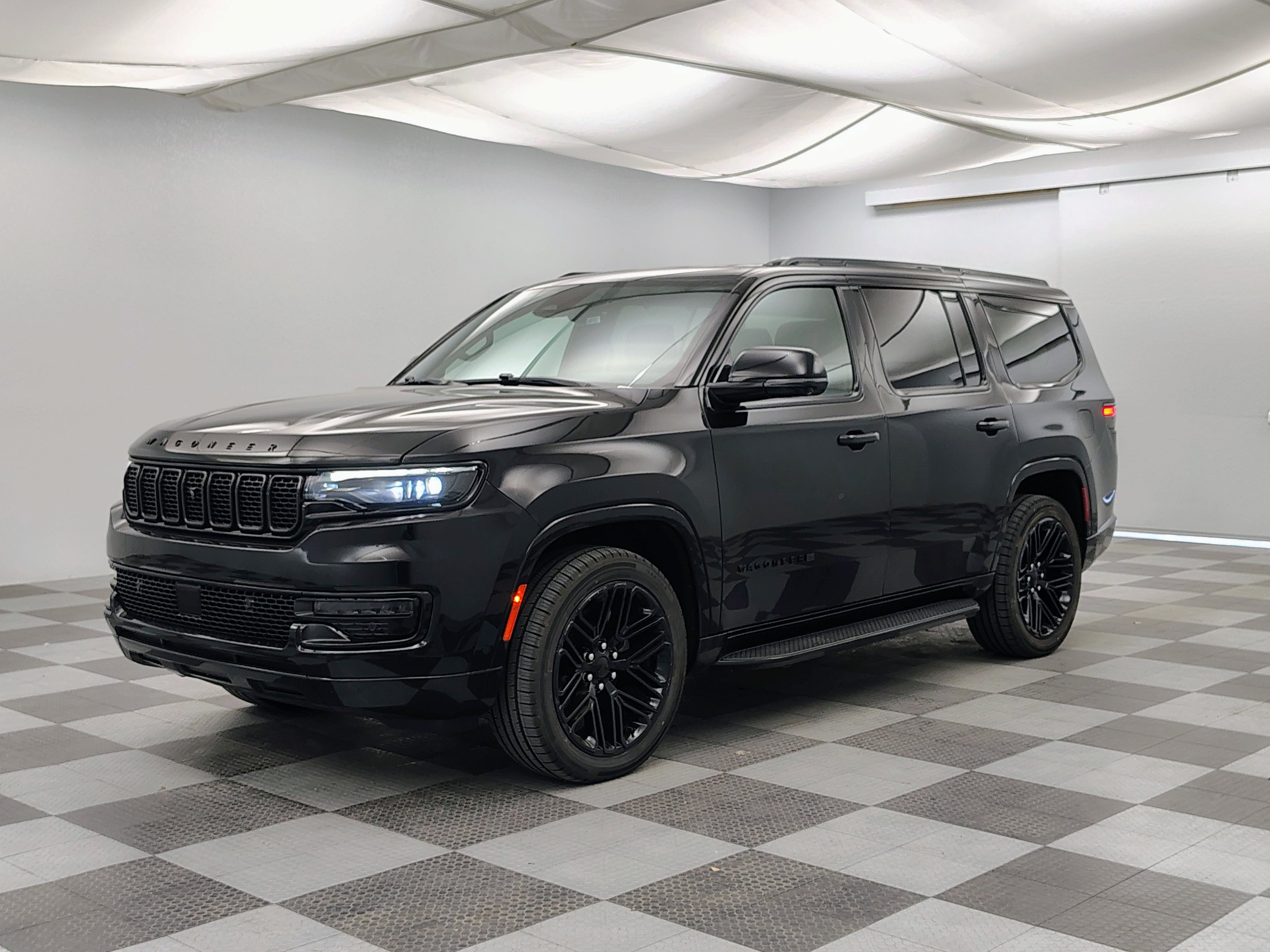 2024 Jeep Wagoneer Series II Carbide