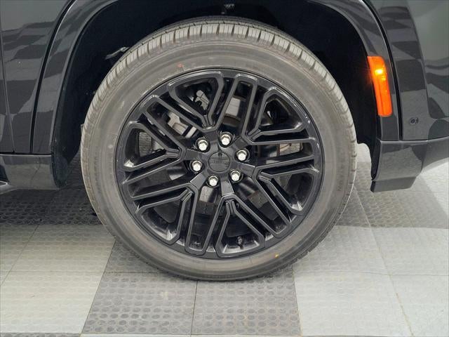 2024 Jeep Wagoneer Series II Carbide