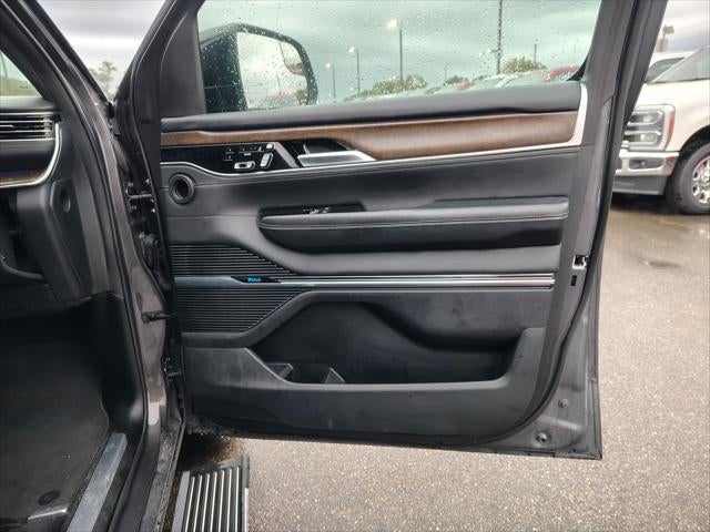 2023 Jeep Grand Wagoneer Series II