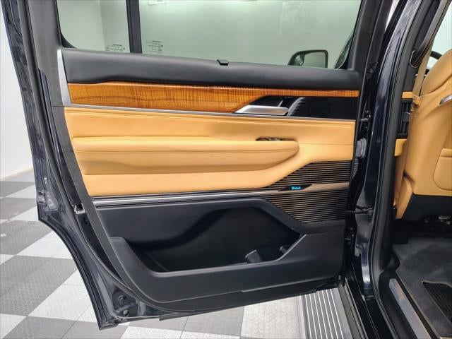 2025 Jeep Grand Wagoneer Series III