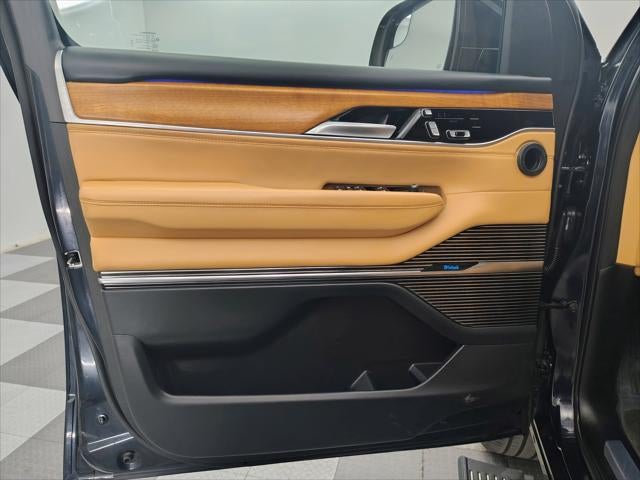 2025 Jeep Grand Wagoneer Series III