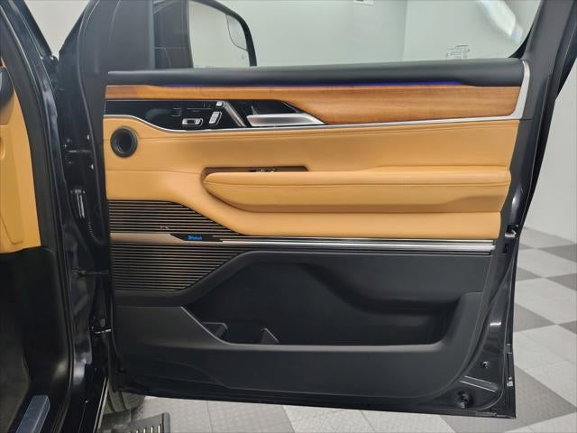 2025 Jeep Grand Wagoneer Series III