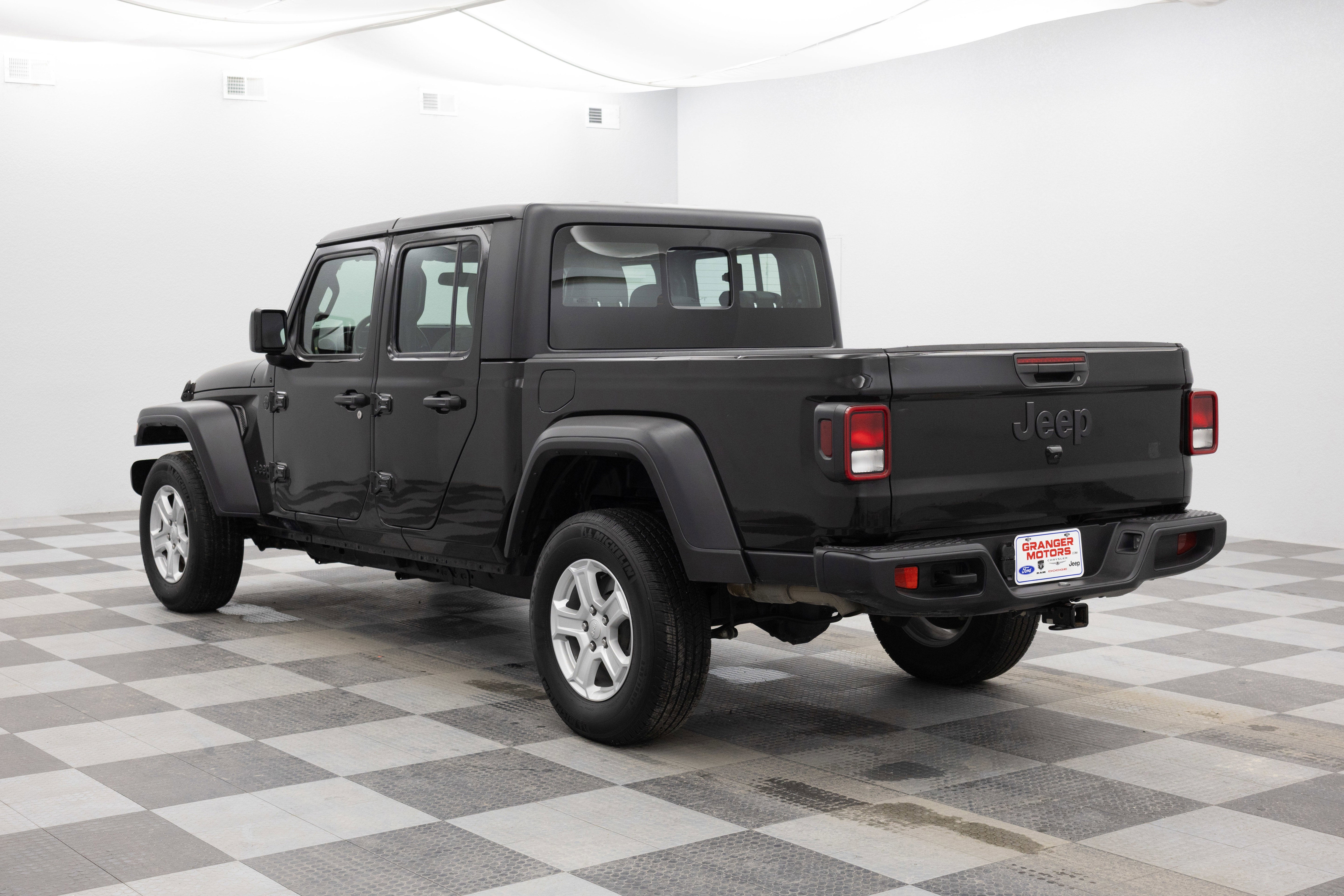2024 Jeep Gladiator Sport