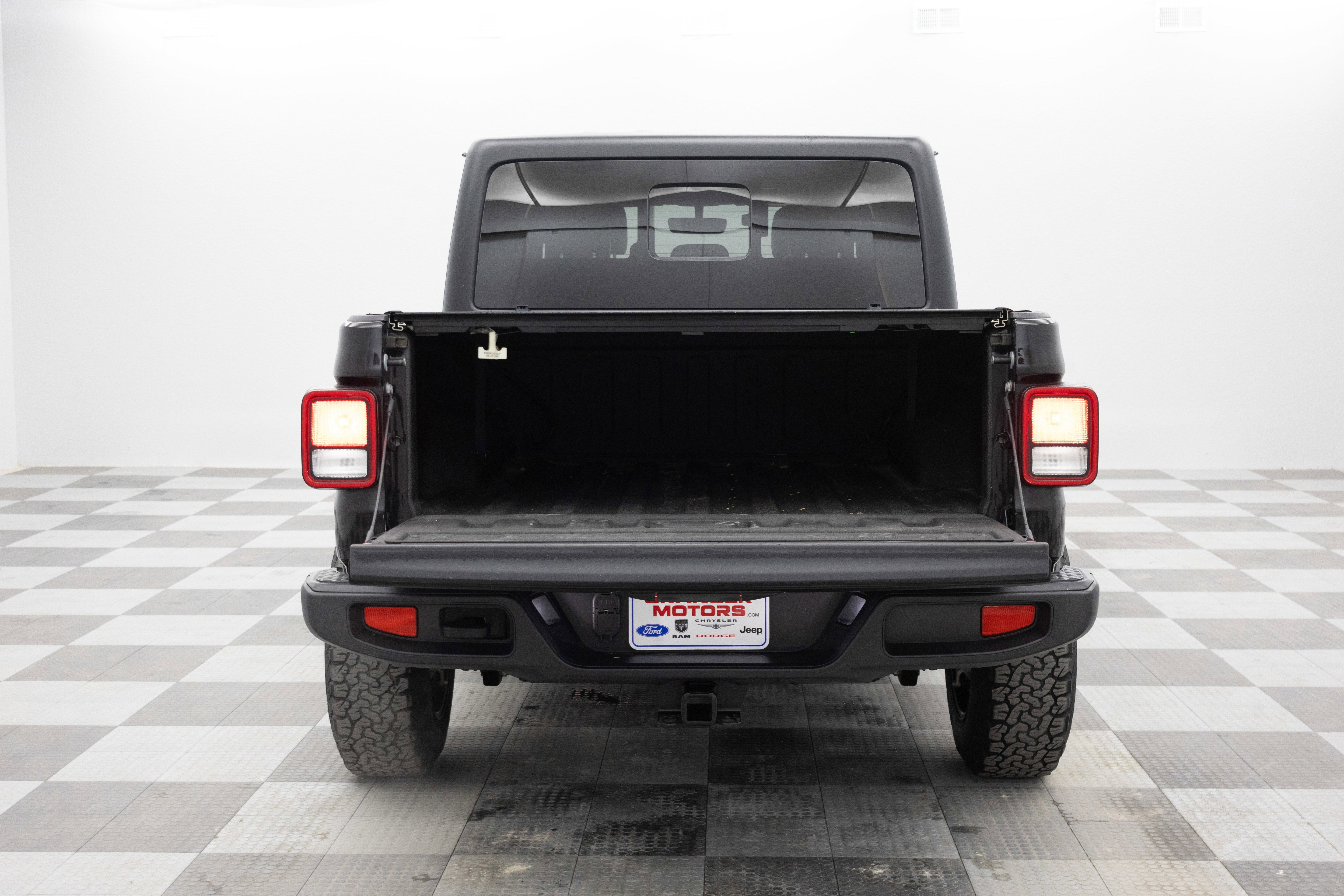 2022 Jeep Gladiator Overland