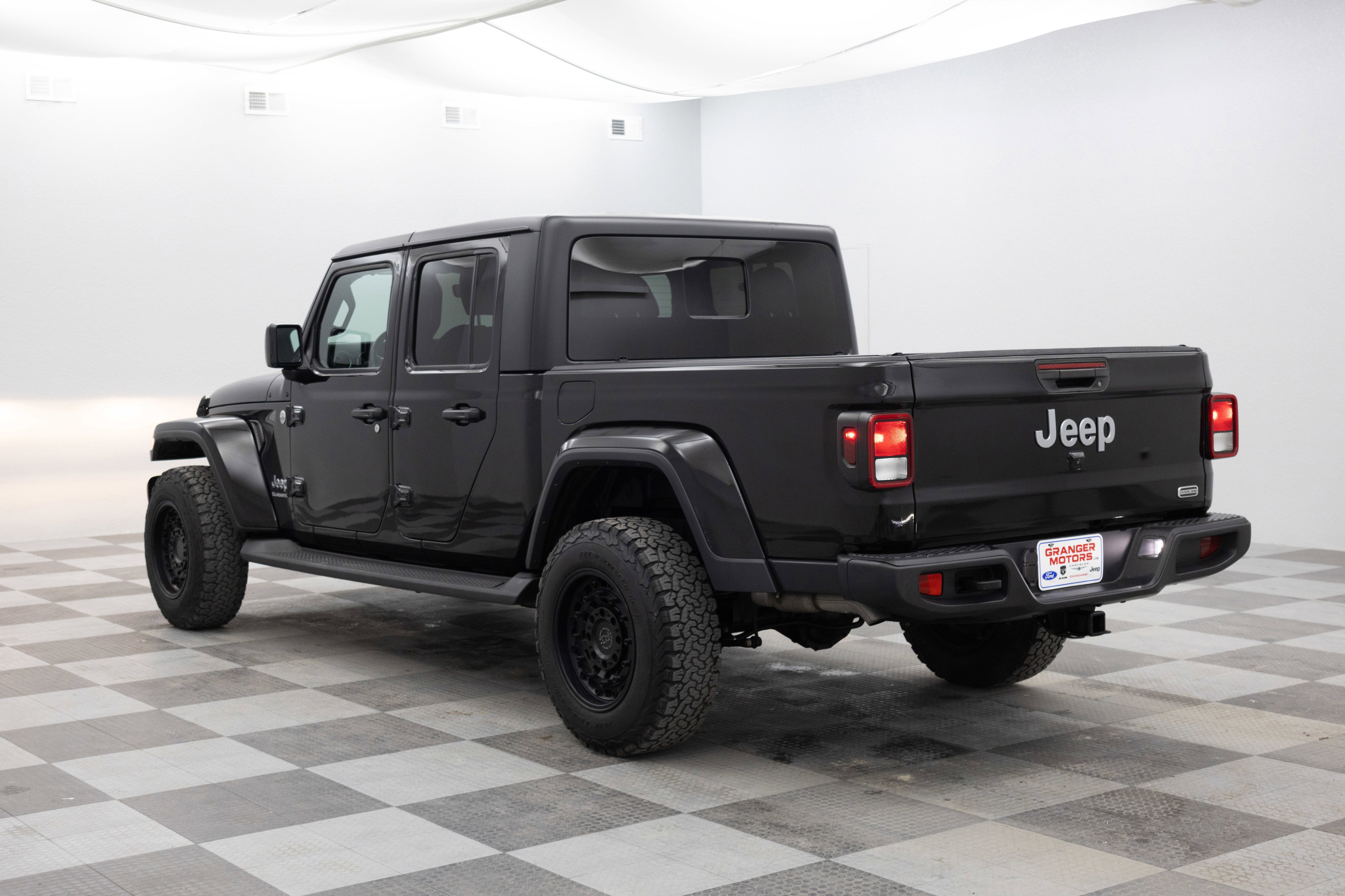 2022 Jeep Gladiator Overland