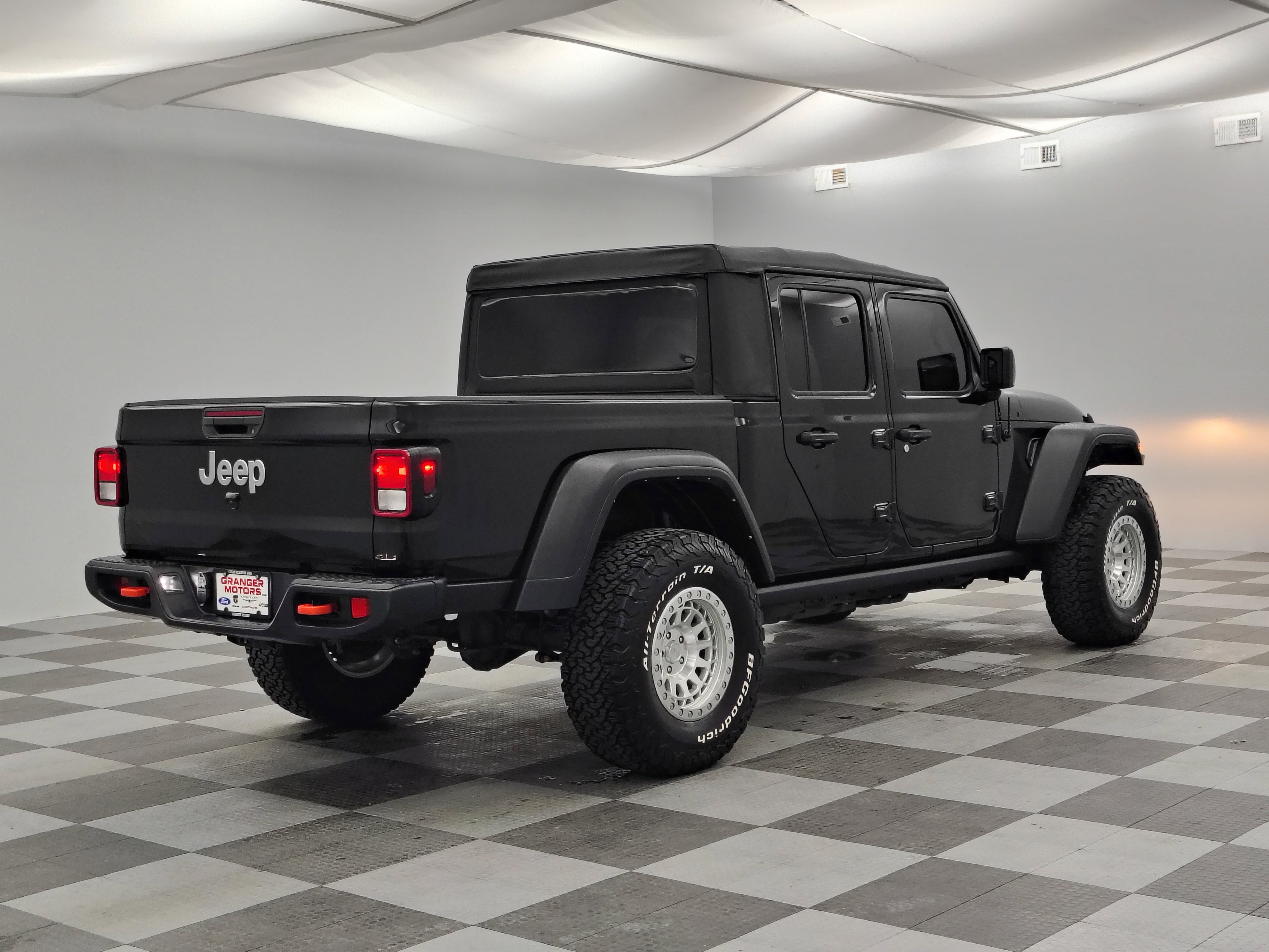 2023 Jeep Gladiator Mojave
