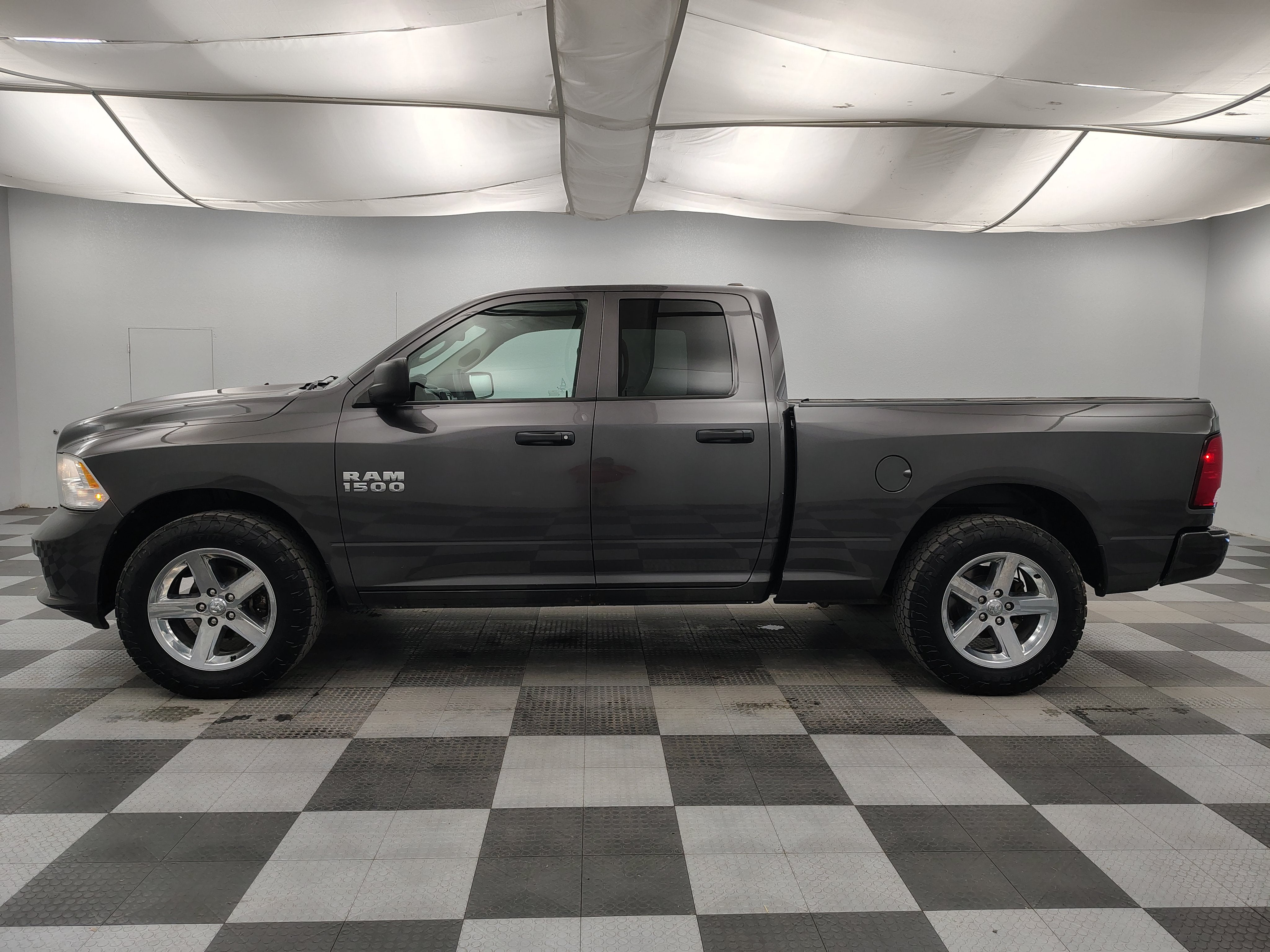 2018 RAM 1500 ST