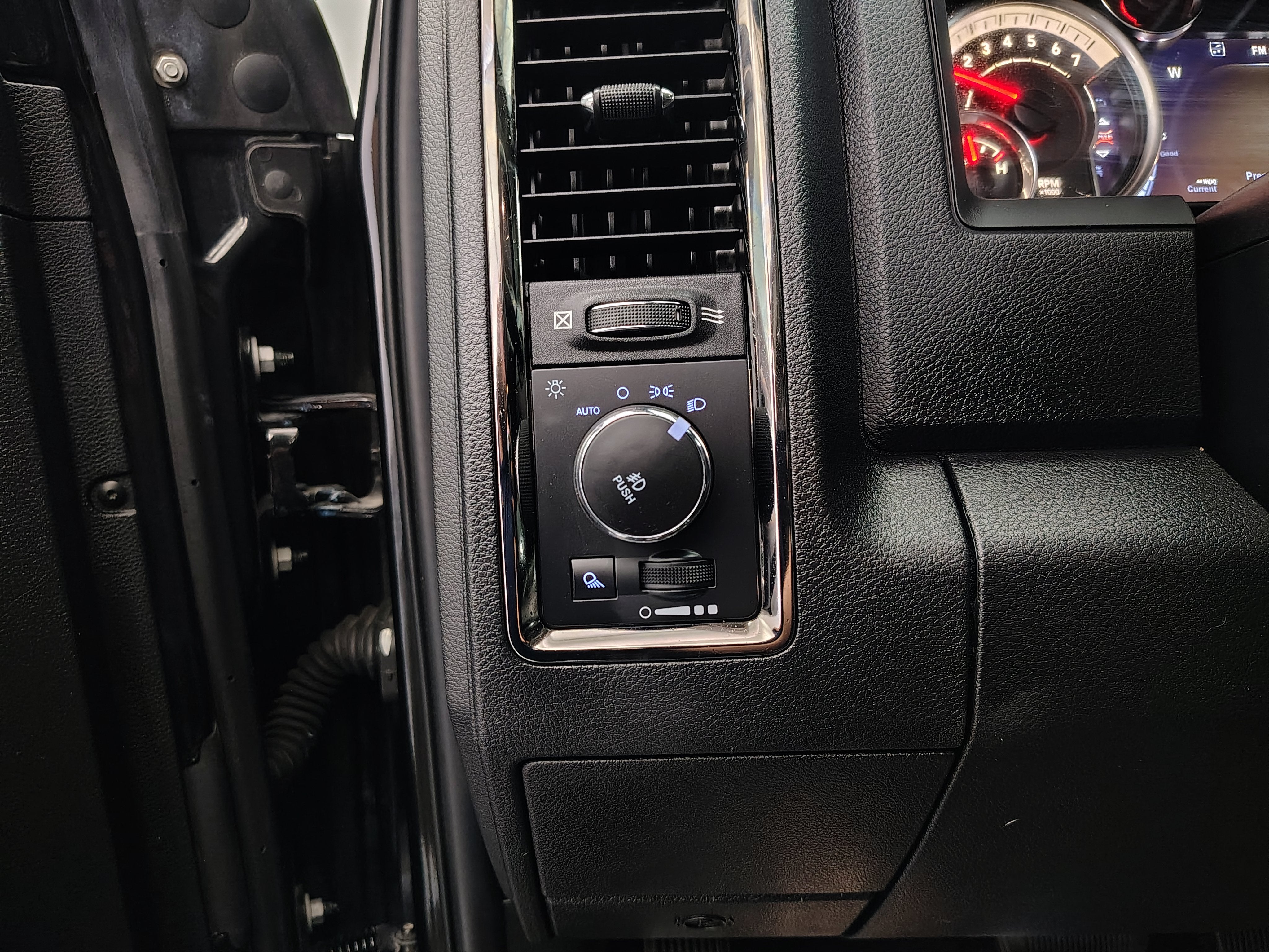 2018 RAM 1500 Sport