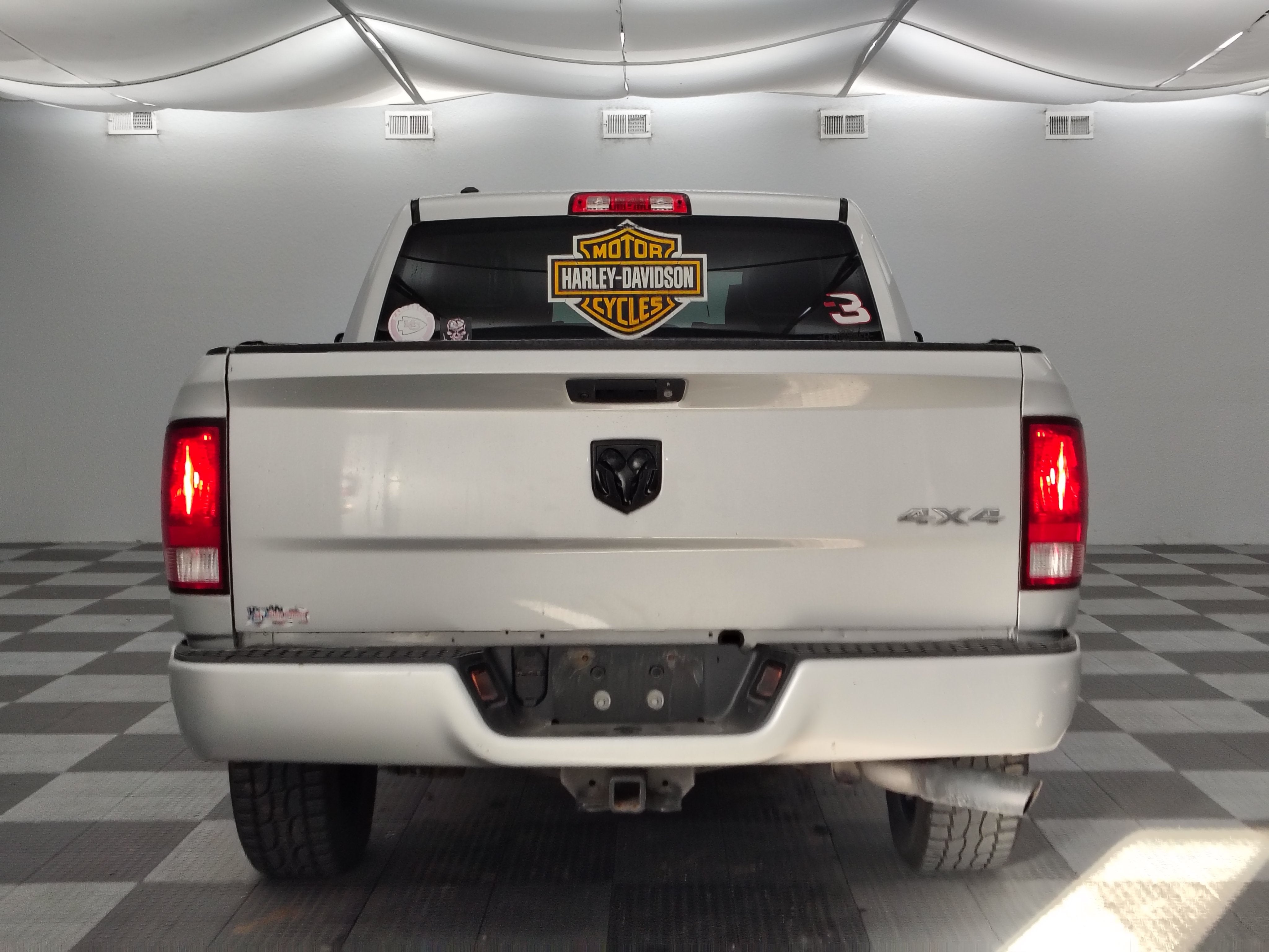 2018 RAM 1500 ST
