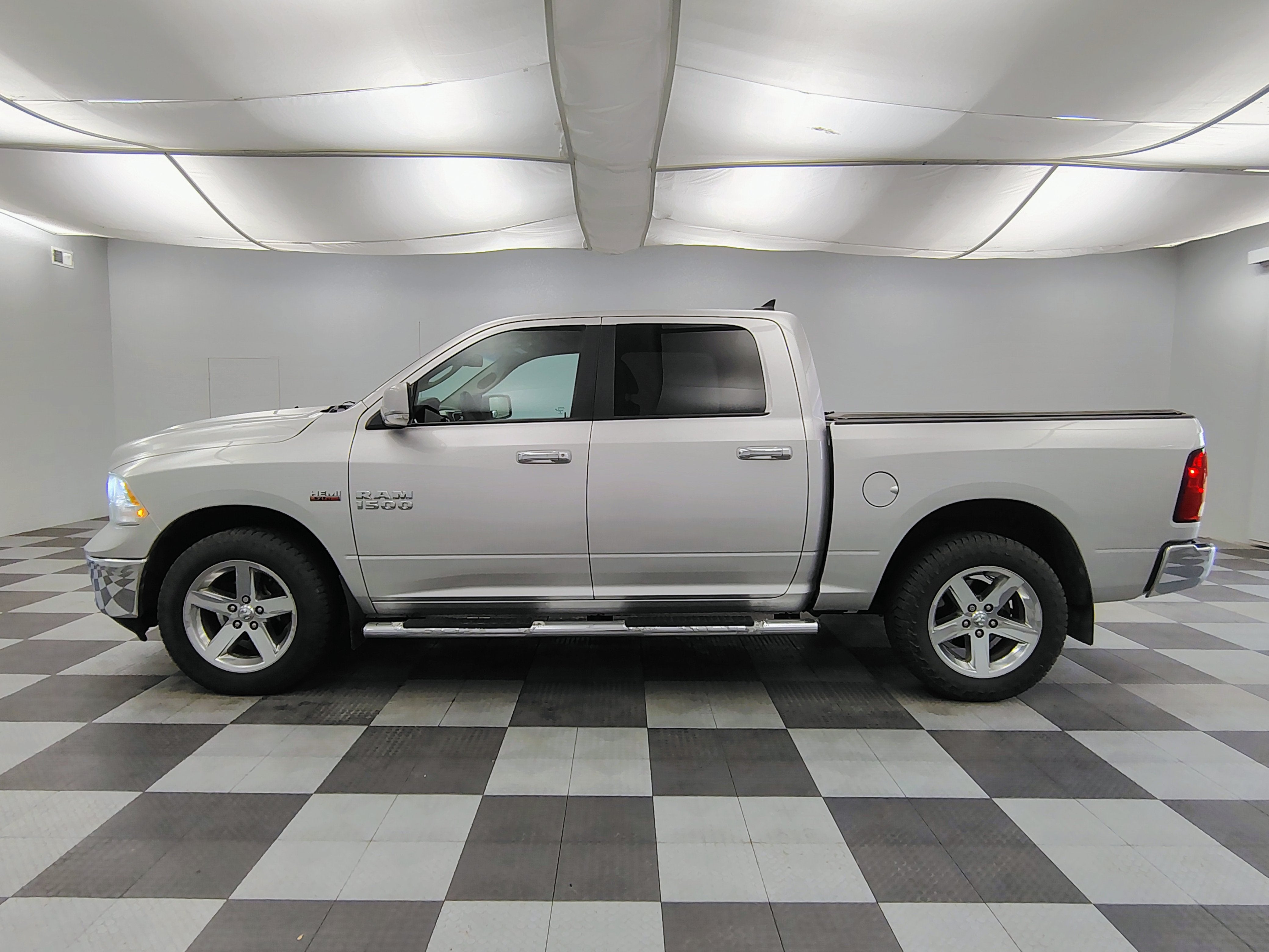 2014 RAM 1500 SLT