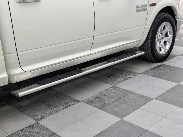 2018 RAM 1500 Laramie Crew Cab 4x4 5'7' Box