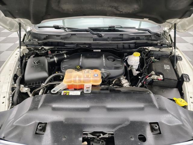 2018 RAM 1500 Laramie Crew Cab 4x4 5'7' Box