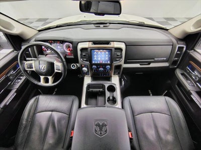 2018 RAM 1500 Laramie Crew Cab 4x4 5'7' Box