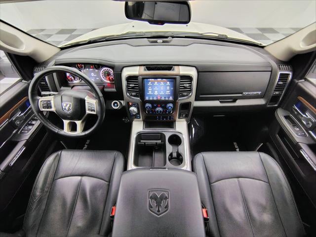 2018 RAM 1500 Laramie Crew Cab 4x4 5'7' Box