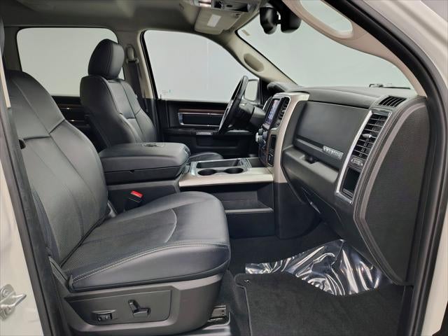 2018 RAM 1500 Laramie Crew Cab 4x4 5'7' Box