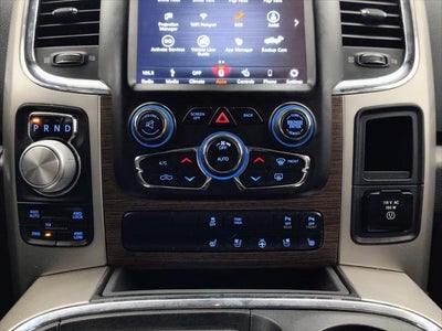 2018 RAM 1500 Laramie Crew Cab 4x4 5'7' Box