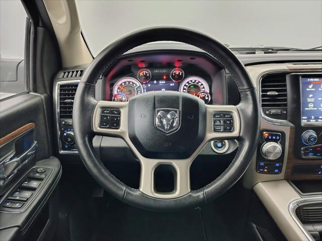 2018 RAM 1500 Laramie Crew Cab 4x4 5'7' Box